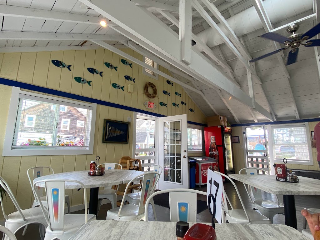 The Breeze | 101 1st Ave, Manasquan, NJ 08736, USA | Phone: (732) 279-7973