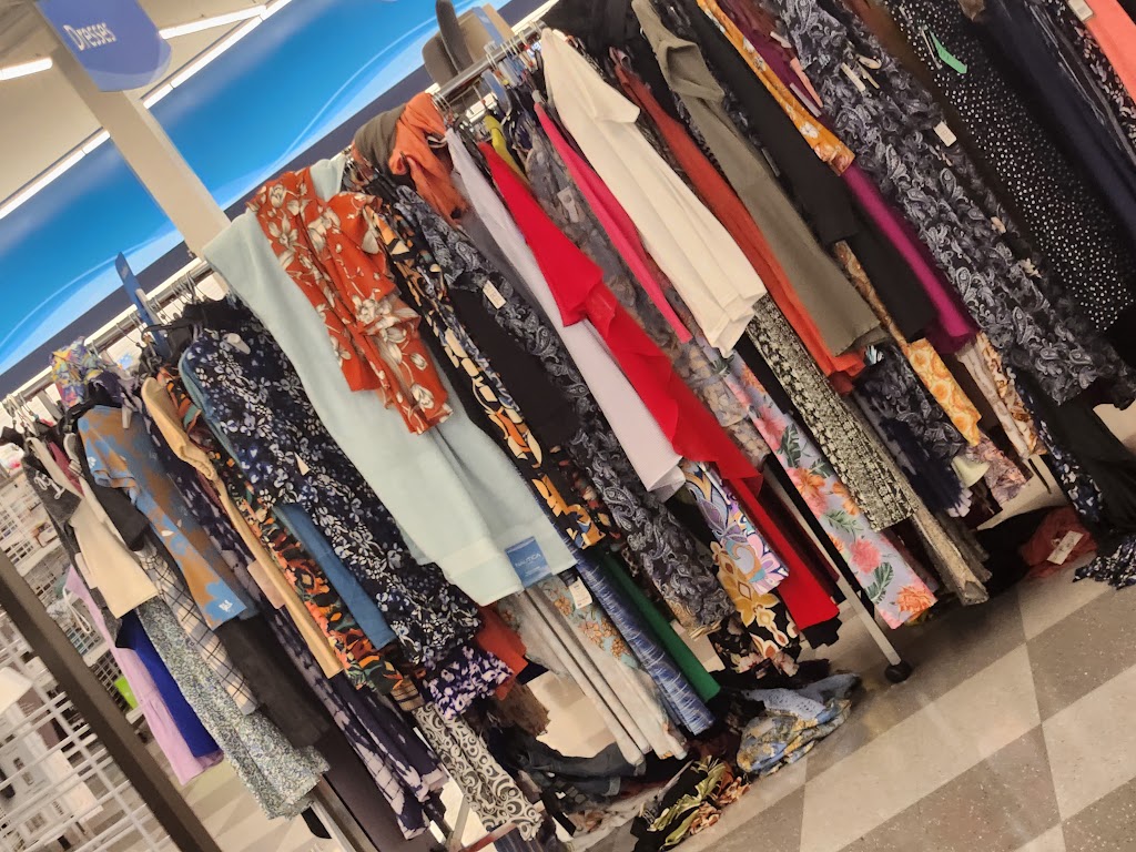 Ross Dress for Less | 6424 N 73rd Plaza, Omaha, NE 68134, USA | Phone: (402) 573-9135