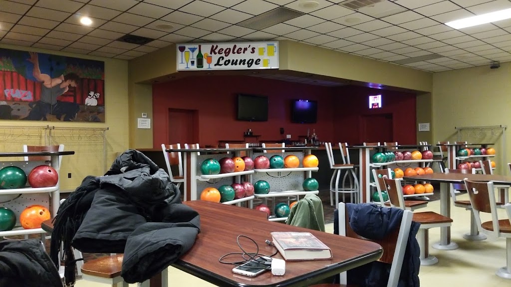 Plaza Lanes | 8101 Kennedy Ave, Highland, IN 46322, USA | Phone: (219) 923-3800