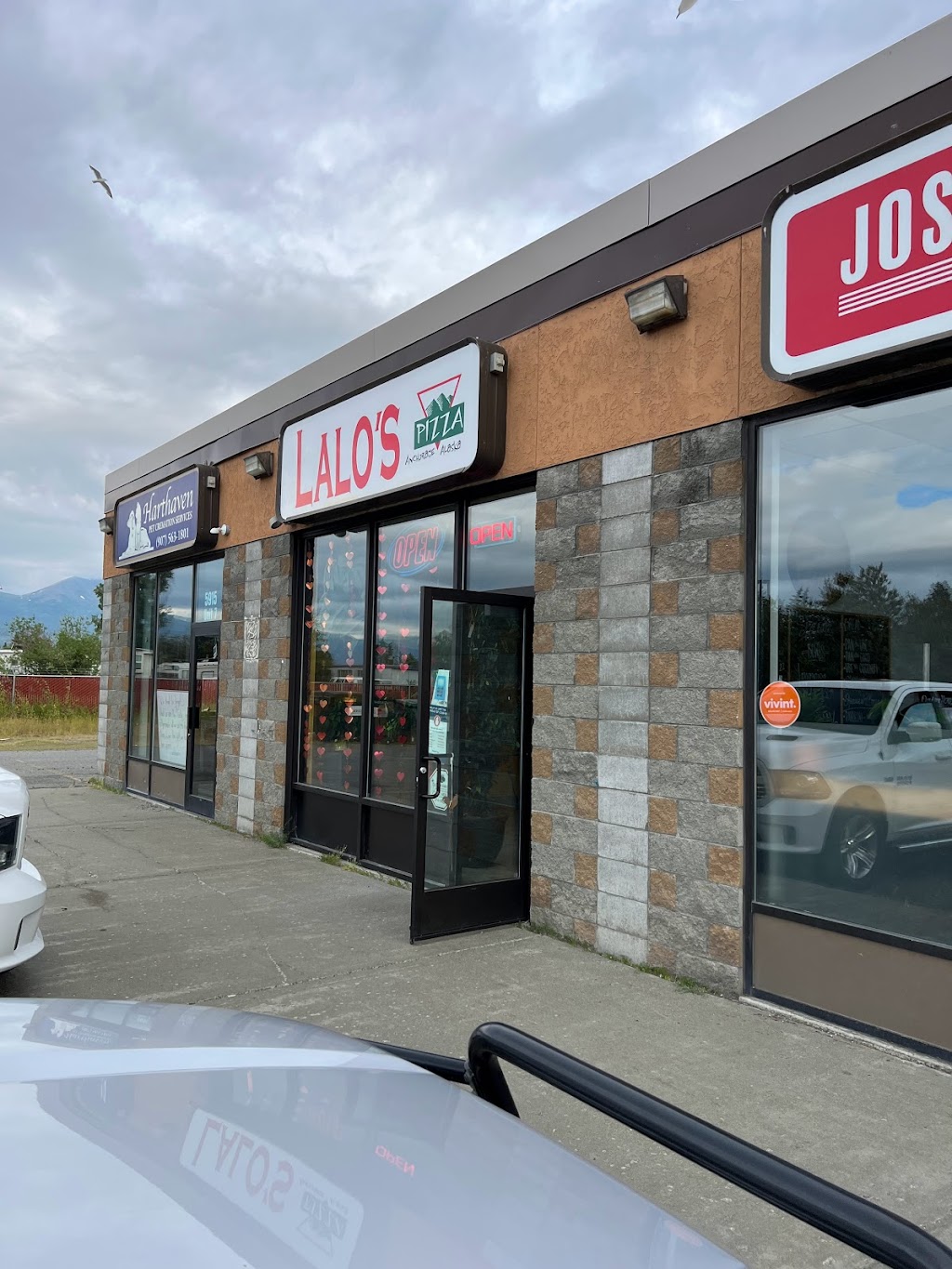 Lalos Pizza Take Out | 5915 Lake Otis Pkwy # 6, Anchorage, AK 99507, USA | Phone: (907) 375-9723