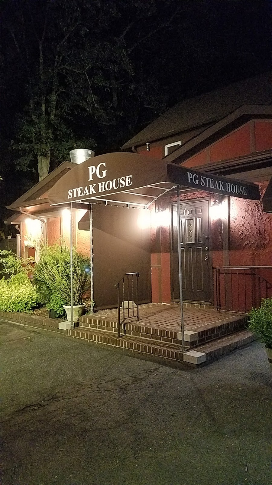 PG Steakhouse | 1745 E Jericho Turnpike, Huntington, NY 11743, USA | Phone: (631) 499-1005