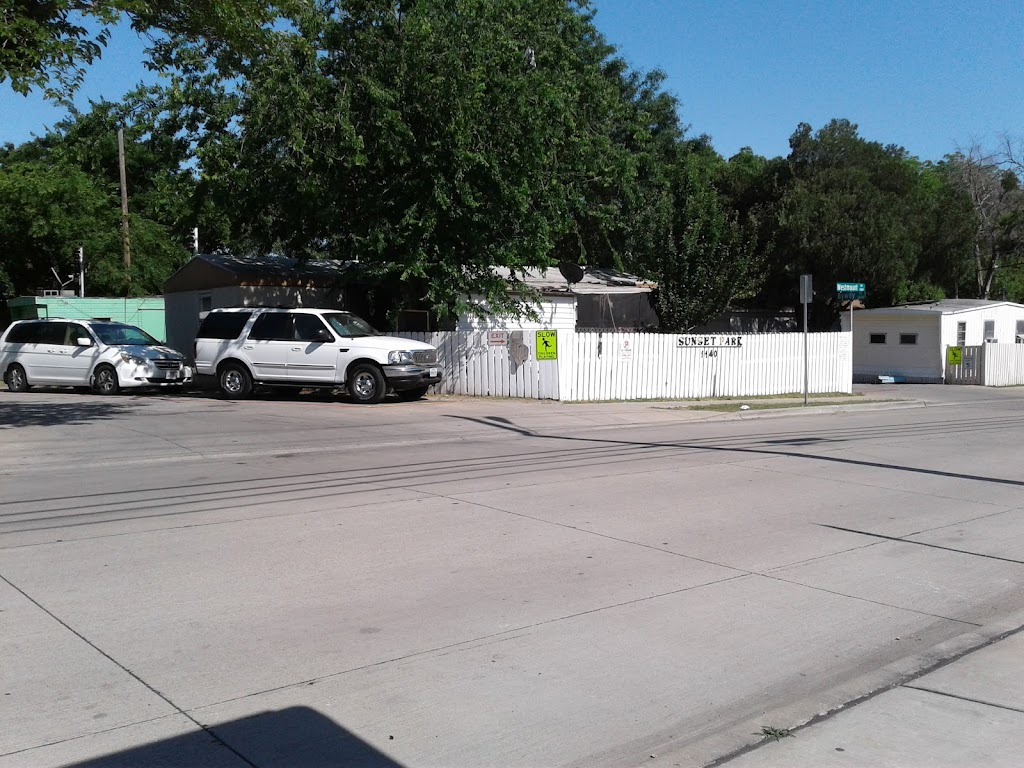 Sunset Mobile Home Park | 1140 Westmount Ave, Dallas, TX 75211 | Phone: (214) 337-8144