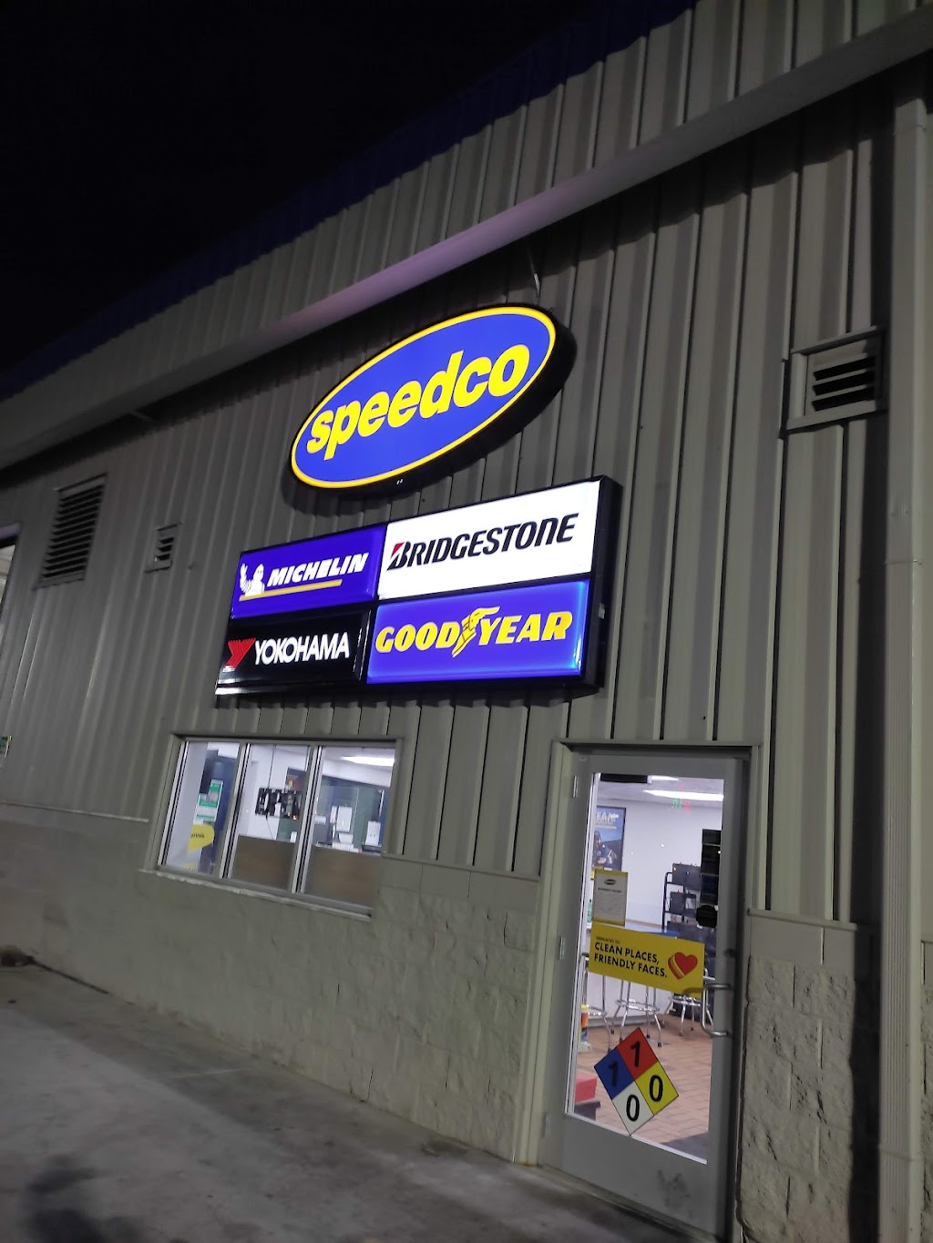Speedco Truck Lube and Tires | 900 Pilot Rd, Fernley, NV 89408, USA | Phone: (775) 575-0612
