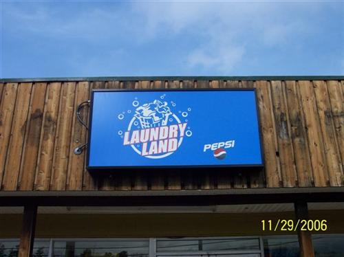 West Main Laundry Land Laundromat | 2126 W Main St, Danville, VA 24541, USA | Phone: (434) 793-2011