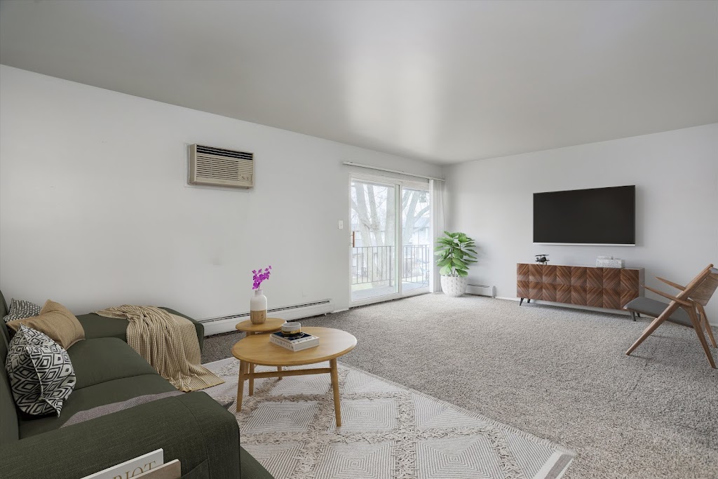 The Pointe at Cherry Hill | 332 S Hubbard Ct, Westland, MI 48186, USA | Phone: (734) 589-1746