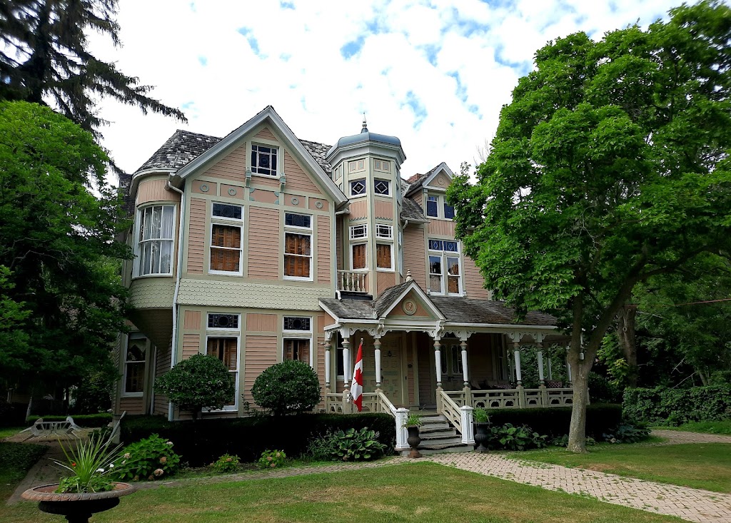 Queens Royal Park | 45 Front St, Niagara-on-the-Lake, ON L0S 1J0, Canada | Phone: (905) 468-3266
