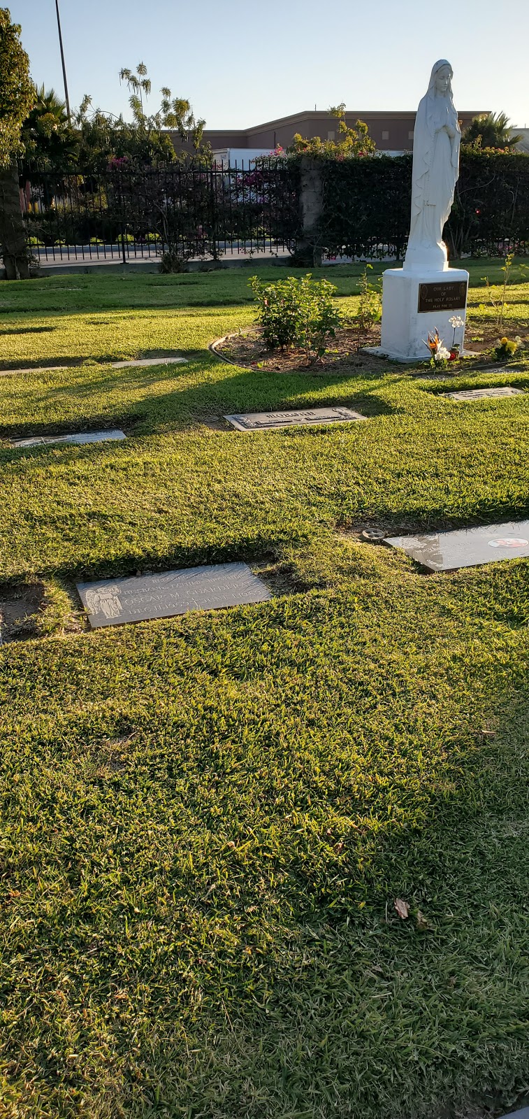 Good Shepherd Cemetery And Mausoleum | 8301 Talbert Ave, Huntington Beach, CA 92647, USA | Phone: (714) 847-8546