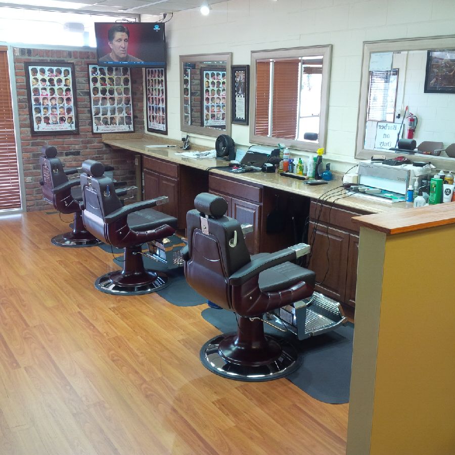 Essence Barber And Beauty | 69 S Squirrel Rd, Auburn Hills, MI 48326, USA | Phone: (248) 606-4563