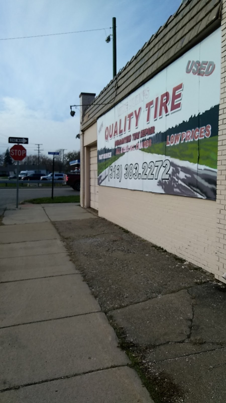 Mike Kuhns Quality Tires-New | 4145 Fort St, Lincoln Park, MI 48146 | Phone: (313) 383-2272
