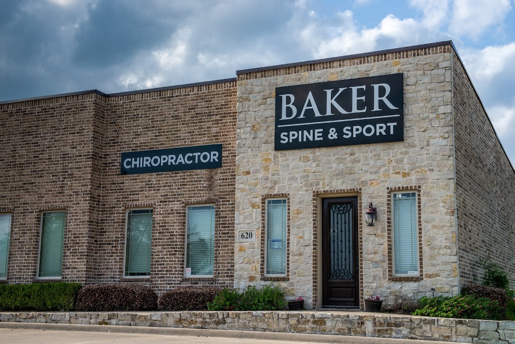 Baker Spine and Sport | 620 E Lamar St, Royse City, TX 75189, USA | Phone: (972) 635-9115