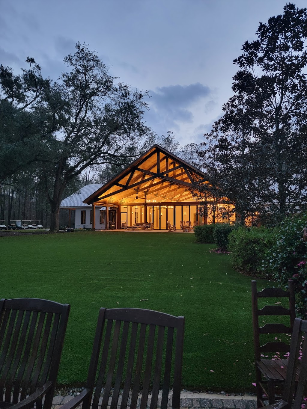 Covey Rise Lodge | 24009 Singing Waterfall Rd, Husser, LA 70442, USA | Phone: (985) 747-0310