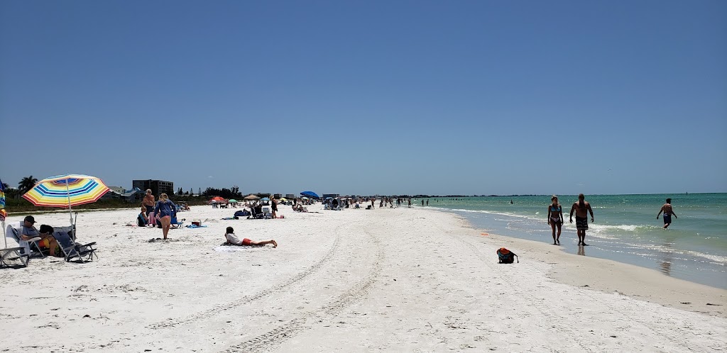 Siesta Sands On the Beach | 118 Beach Rd, Sarasota, FL 34242, USA | Phone: (941) 349-1929