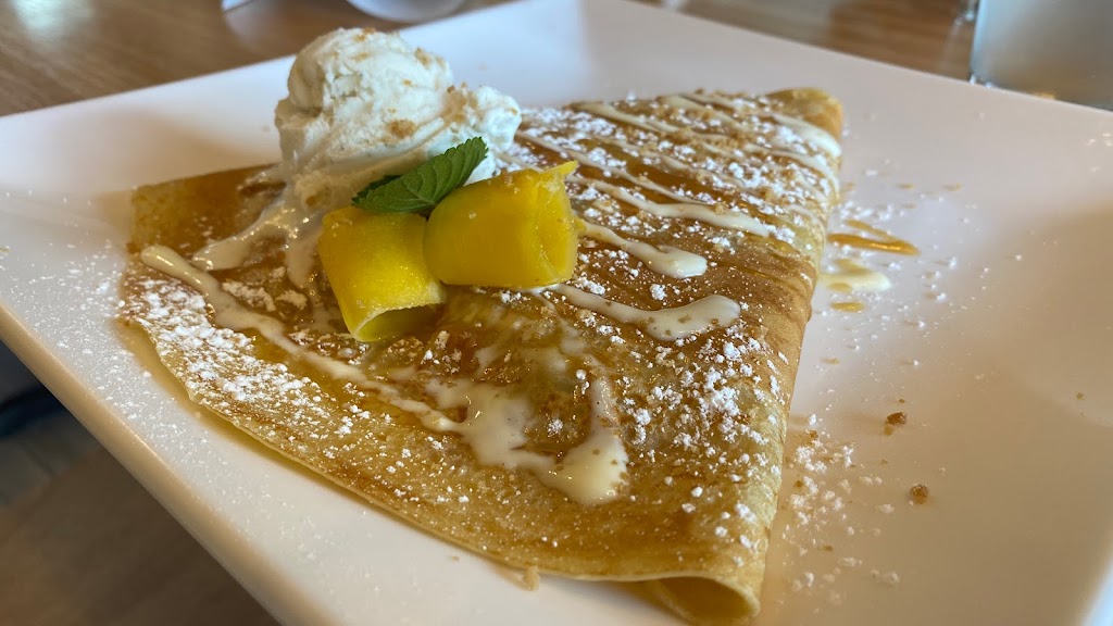 Le Petit Paris: Creperie and Beignets | 2555 E League City Pkwy Suite 120, League City, TX 77573, USA | Phone: (281) 339-7166