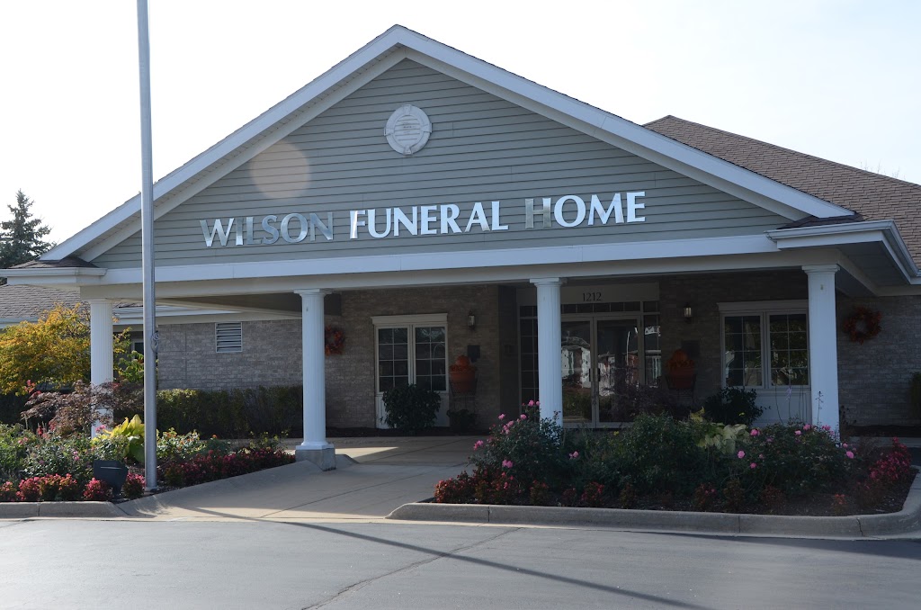 Wilson Funeral Home | 1212 Lathrop Ave, Racine, WI 53405, USA | Phone: (262) 634-3361