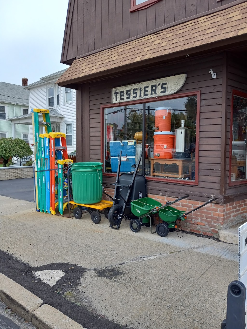 Tessiers General Store | 837 Central Ave, Pawtucket, RI 02861, USA | Phone: (401) 726-9627