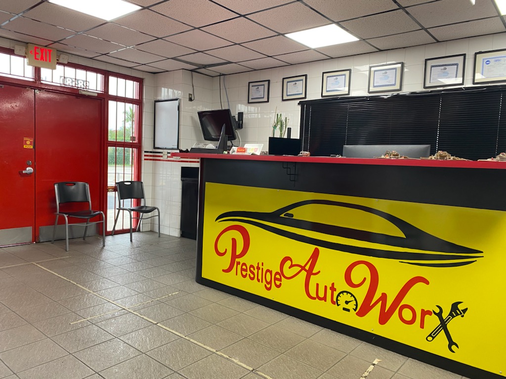 Prestige Auto Worx | 28580 S Dixie Hwy, Homestead, FL 33033, USA | Phone: (305) 248-7340