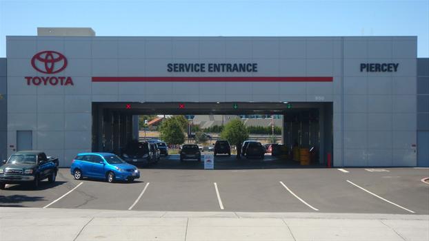 Envision Toyota Service Center | 950 Thompson St, Milpitas, CA 95035, USA | Phone: (408) 770-5011