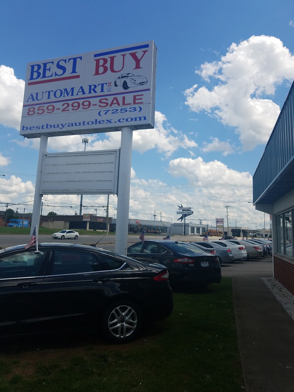 Best Buy Automart II | 698 E New Circle Rd, Lexington, KY 40505, USA | Phone: (859) 281-1368