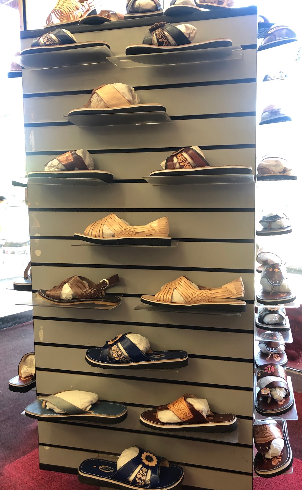 Mi Potrillo East LA Family Shoes | 4572 Whittier Blvd, Los Angeles, CA 90022, USA | Phone: (323) 605-2616