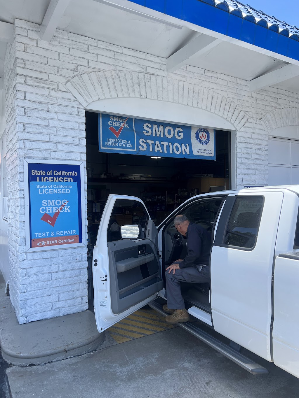 Carlsbad 76 - Smog Check & Test Only Station | 945 Tamarack Ave, Carlsbad, CA 92018, USA | Phone: (760) 729-8012