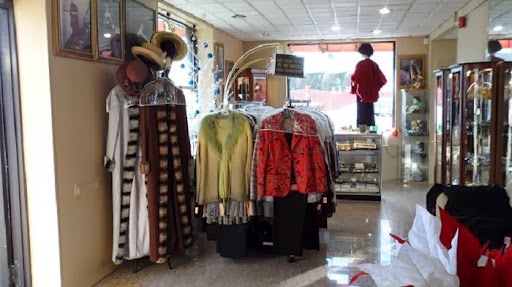 Seta High Fashion | 308 Watertown St, Newton, MA 02458 | Phone: (617) 923-7717