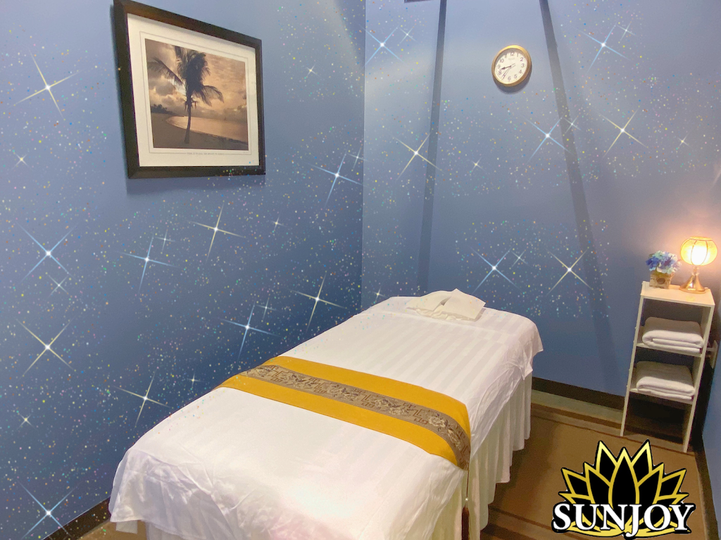 Sunjoy massage | 2130 N Tyler Rd #70, Wichita, KS 67212, USA | Phone: (316) 516-9083