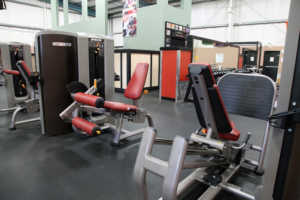 Club Fit | 365 S Redwood St, Canby, OR 97013, USA | Phone: (503) 266-6166
