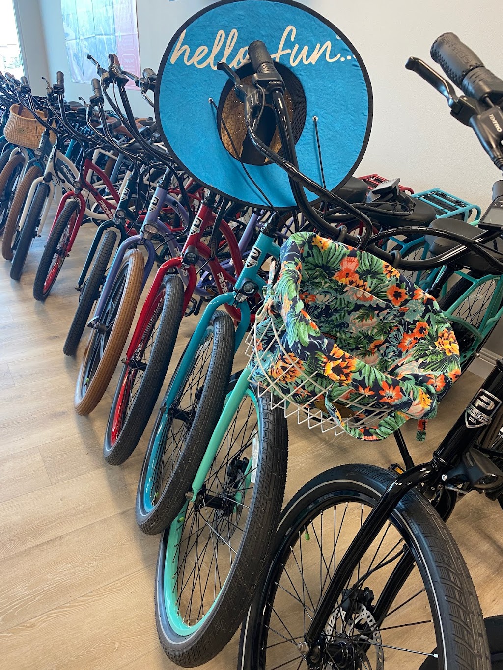 Pedego Electric Bikes Trailwinds Village | 5806 Seven Mile Dr #106, Wildwood, FL 34785, USA | Phone: (352) 356-8830