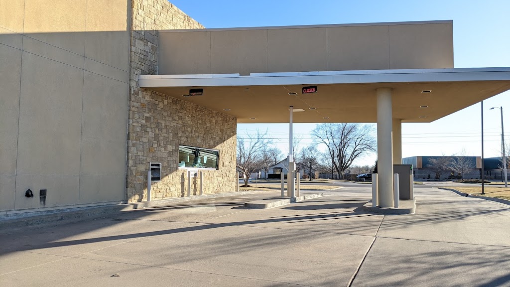 Prairie Bank of Kansas | 1520 E 30th Ave, Hutchinson, KS 67502, USA | Phone: (620) 860-1000