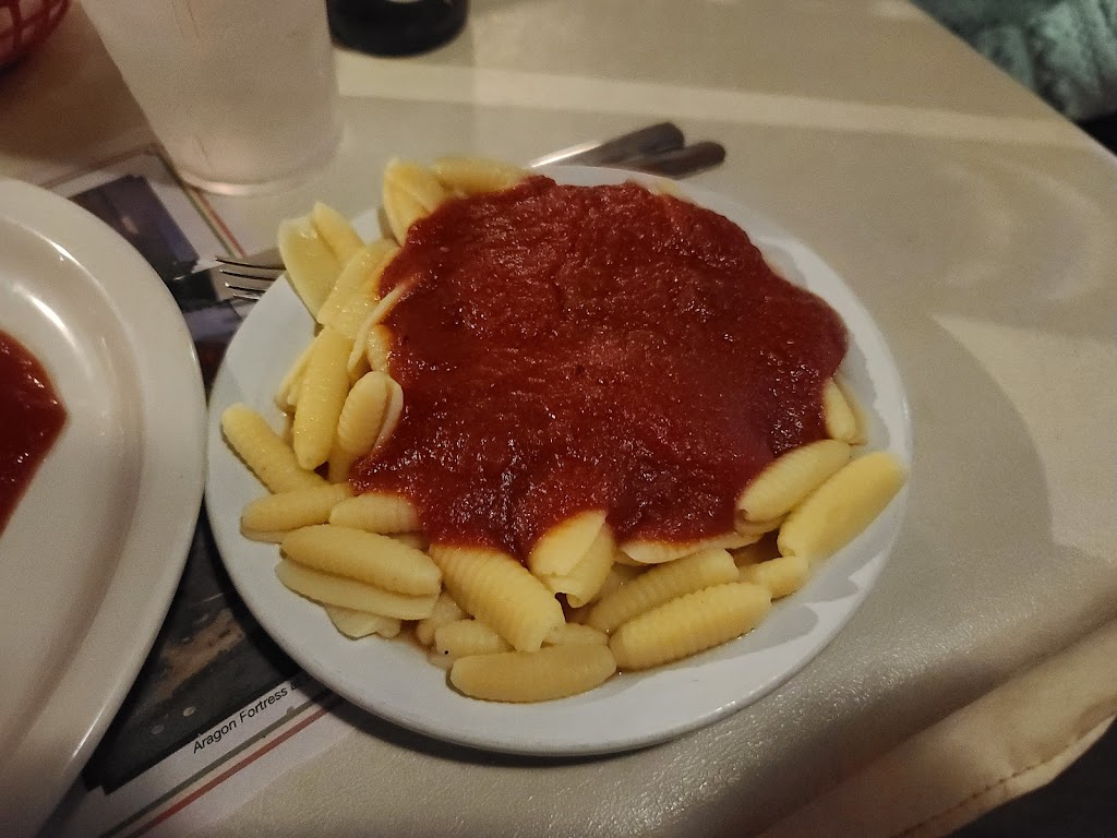 Nicolettis | 1366 Big Bend Rd, Ballwin, MO 63021, USA | Phone: (636) 225-4222