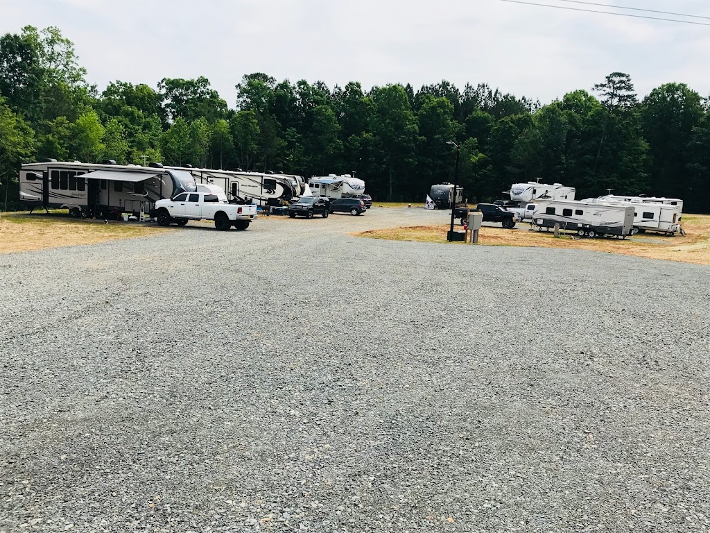 Chatham RV Park | 7695 Moncure Pittsboro Rd, Moncure, NC 27559, USA | Phone: (919) 923-1586