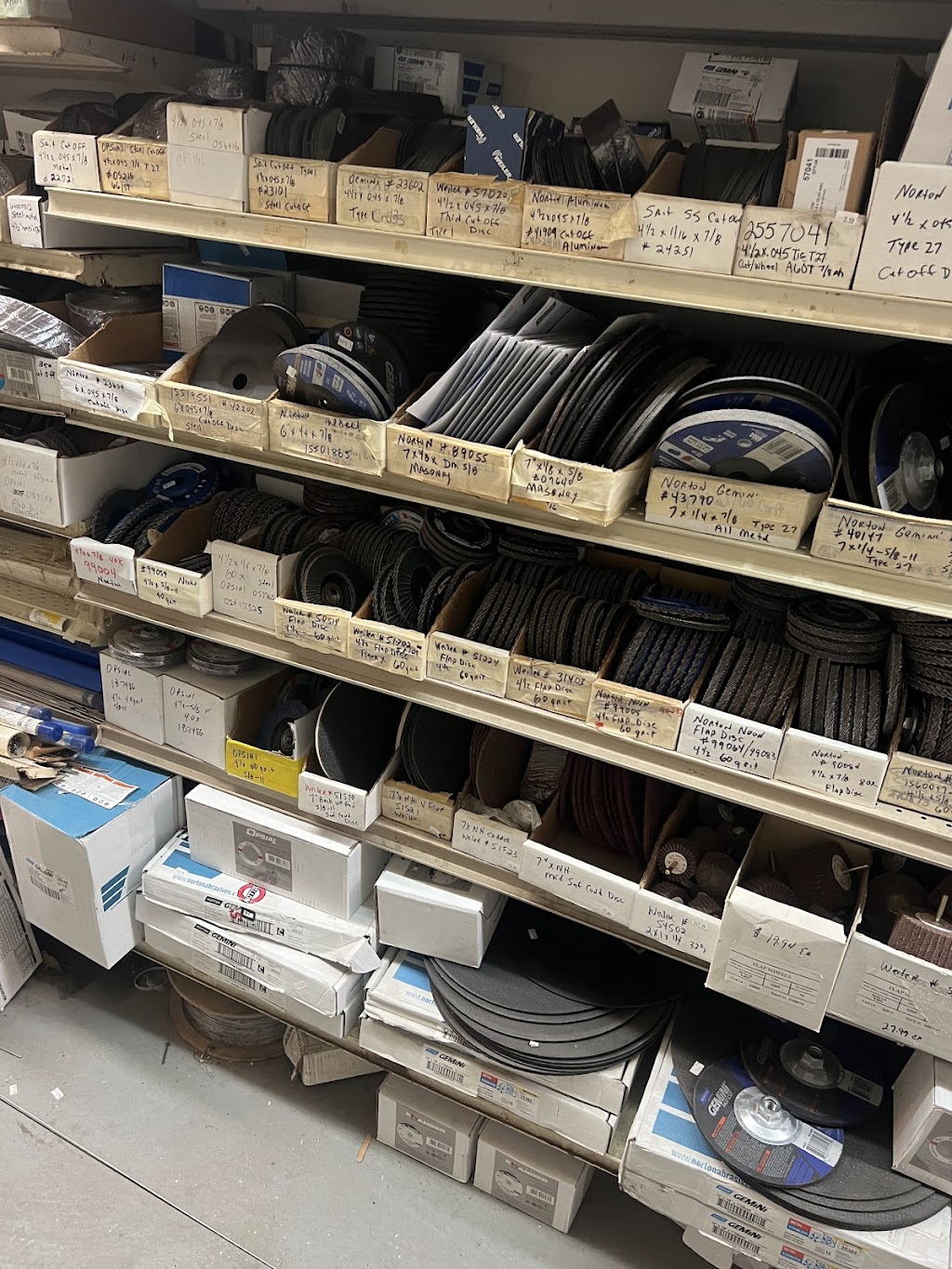 W Earl Nixon Welding Supplies | 3030 Rocky Hock Rd, Edenton, NC 27932, USA | Phone: (252) 221-4348