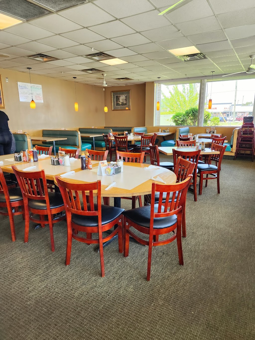 Sparta Family Dining | 22169 West Rd, Woodhaven, MI 48183, USA | Phone: (734) 301-3532