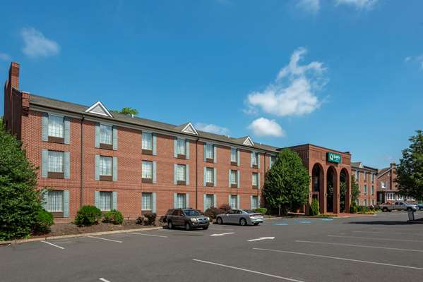 Quality Inn Montgomeryville-Philadelphia | 678 Bethlehem Pike, Montgomeryville, PA 18936, USA | Phone: (215) 361-3600