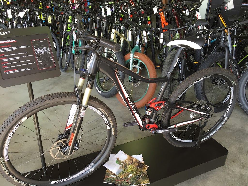 PRO BIKE+RUN Robinson | 3100 Robinson Ln, Pittsburgh, PA 15205, USA | Phone: (412) 490-0881