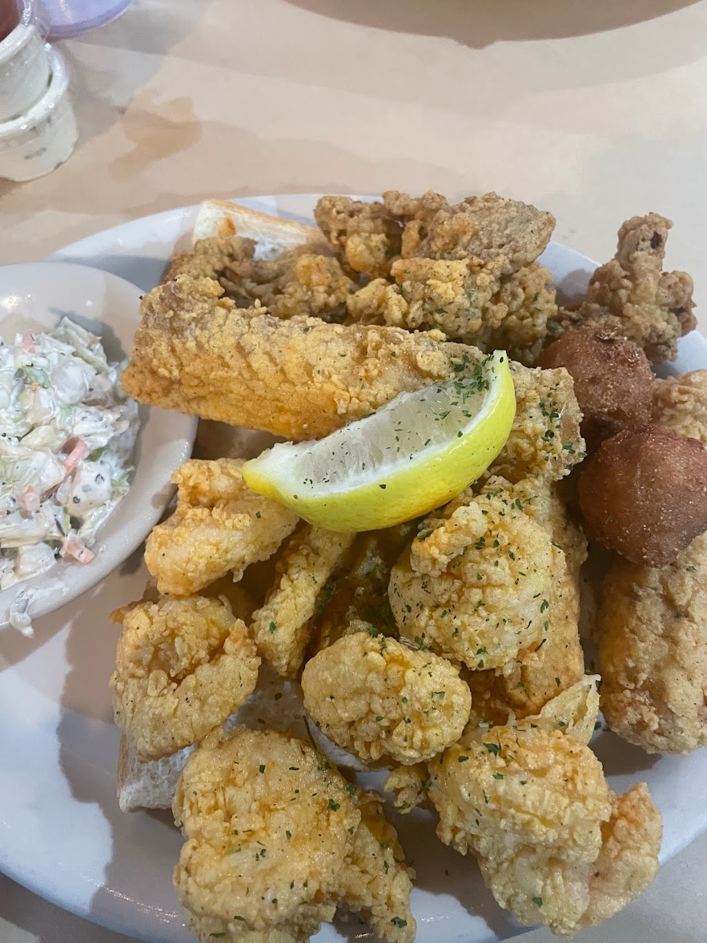 Dempseys Seafood & Steak | 6208 Kiln Delisle Rd, Kiln, MS 39556, USA | Phone: (228) 255-2043