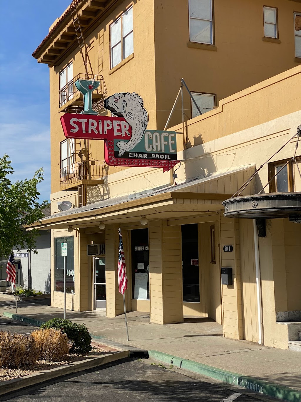 Rauls Striper Cafe | 210 Main St, Rio Vista, CA 94571, USA | Phone: (707) 374-4861