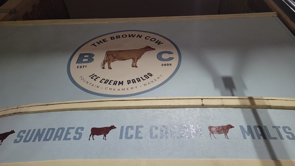 The Brown Cow Ice Cream Parlor & Creamery | 7347 Madison St, Forest Park, IL 60130 | Phone: (708) 366-7970