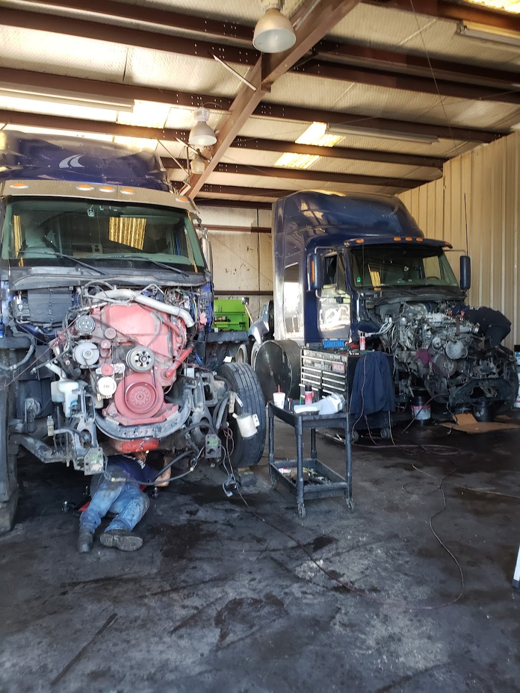 GHD TRUCK SERVICE LLC | 1347 Malloy Bridge Rd, Ferris, TX 75125, USA | Phone: (469) 623-0636