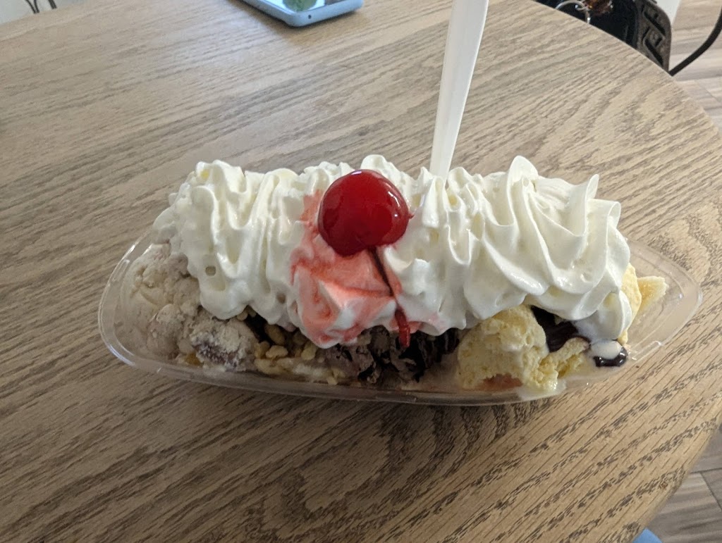 Uncle Eds Front Porch | 116 Winthrop St, Rehoboth, MA 02769, USA | Phone: (508) 252-4444