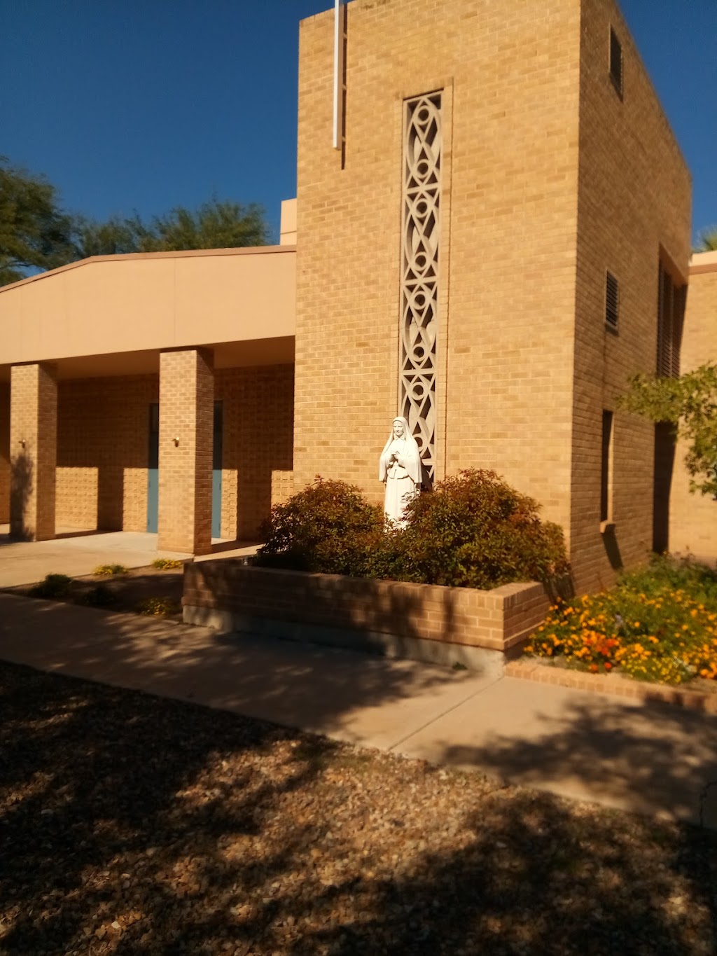 St. Frances Cabrini | 3201 E Presidio Rd, Tucson, AZ 85716, USA | Phone: (520) 326-7670