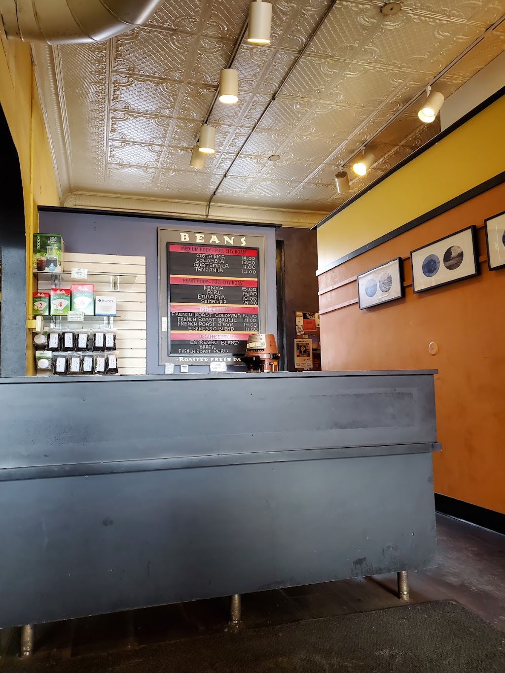 Dunn Brothers Coffee Company | 1569 Grand Ave, St Paul, MN 55105, USA | Phone: (651) 698-0618