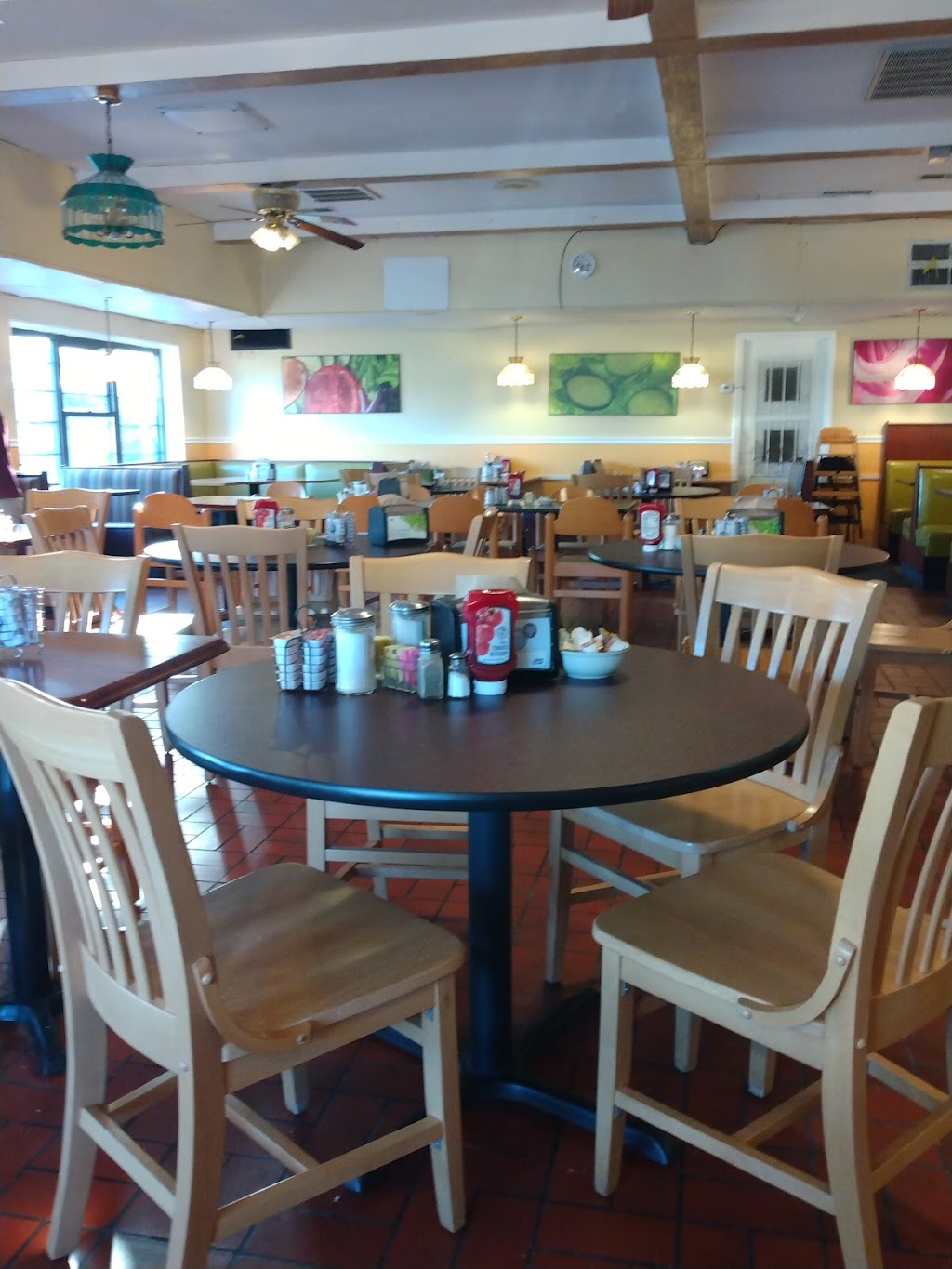 Sunrise Family Restaurant | 3500 N Lindbergh Blvd, St Ann, MO 63074, USA | Phone: (314) 209-9545