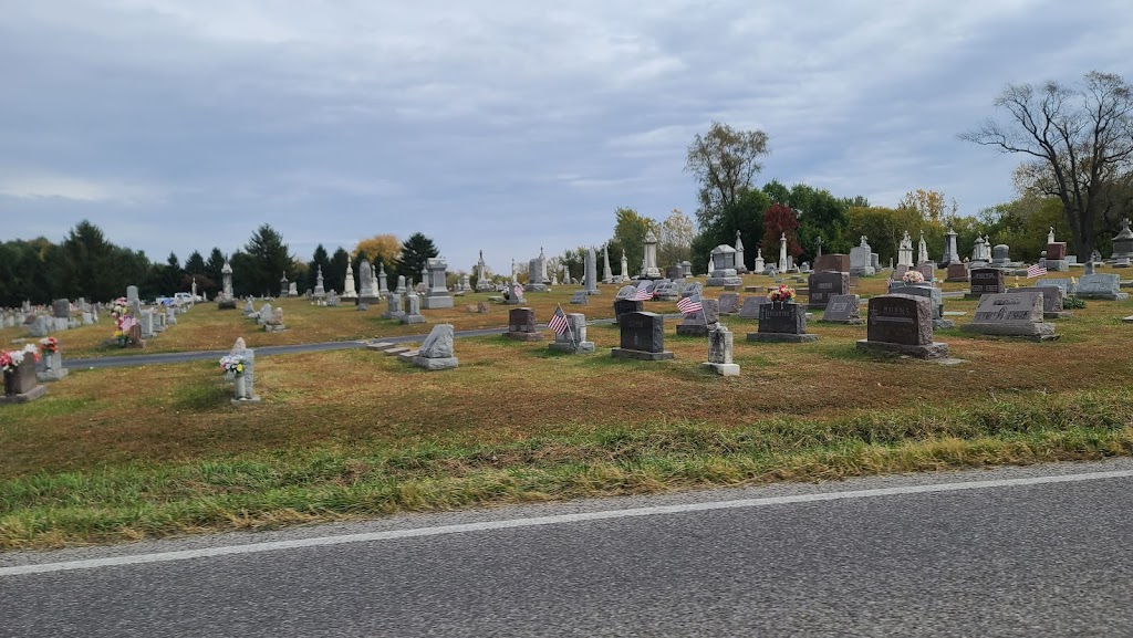 Saint Marys Cemetery | 1040 OH-18, Tiffin, OH 44883, USA | Phone: (419) 447-2087