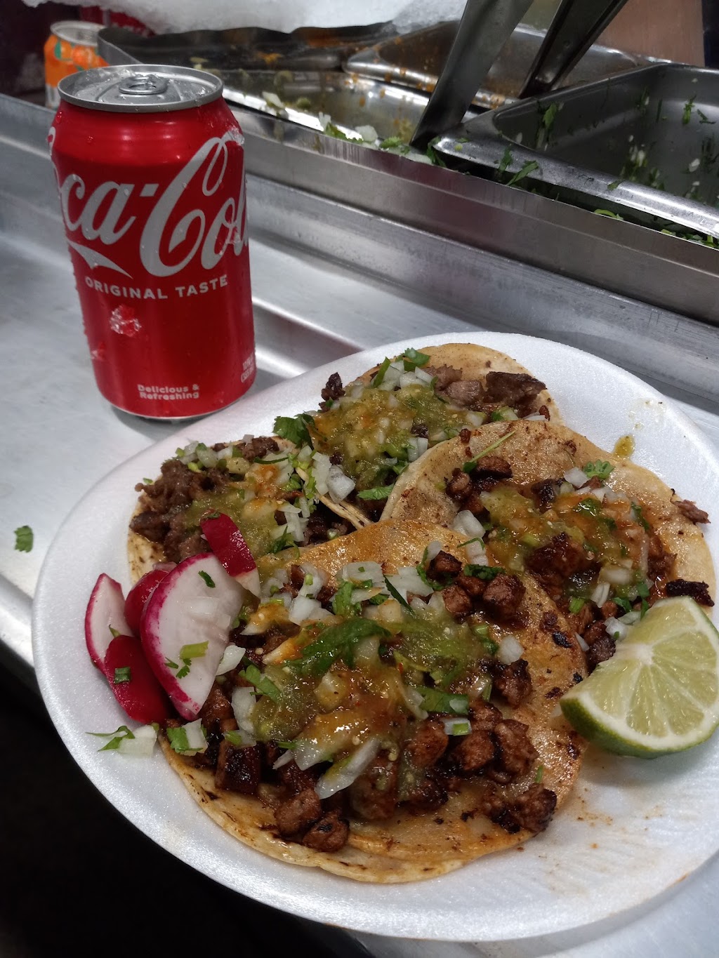 Los Tapatios lunch truck | 3300 Westminster Ave, Santa Ana, CA 92703, USA | Phone: (714) 740-9887