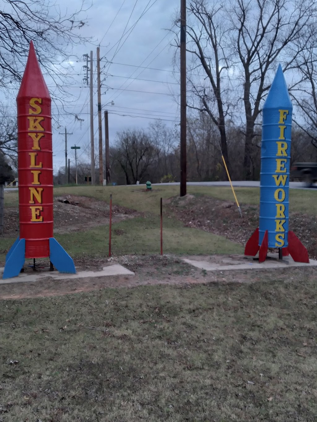 Skyline Fireworks LLC | 799 W 20 St, Okmulgee, OK 74447, USA | Phone: (918) 906-6591