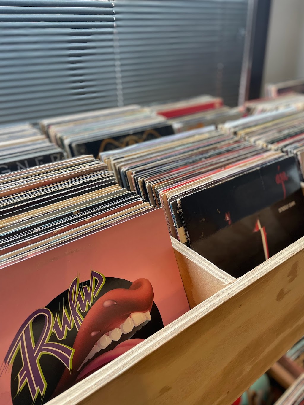 We Buy Records | 904 E Center St, Milwaukee, WI 53212, USA | Phone: (414) 232-7606