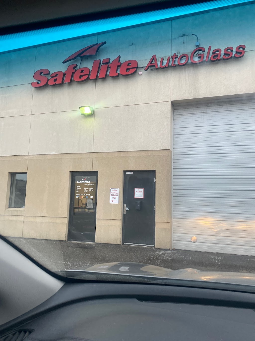 Safelite AutoGlass | 2500 Cleveland Ave, Roseville, MN 55113, USA | Phone: (888) 843-2798