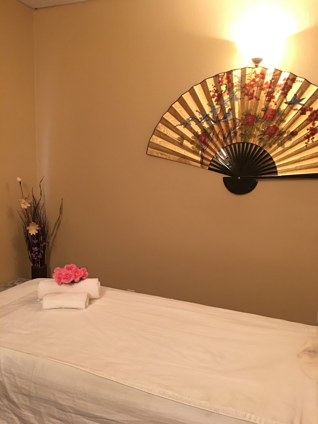 Star massage-Asian Massage | 1434 S Mission Rd STE A, Fallbrook, CA 92028, USA | Phone: (760) 621-0005