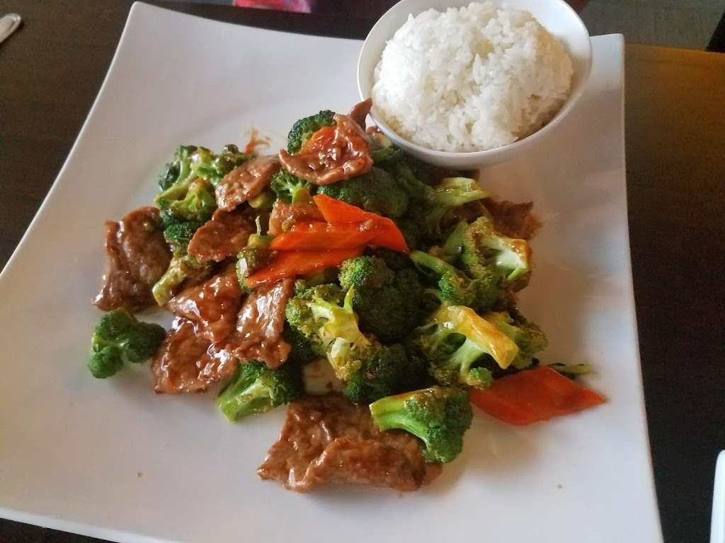 New Fresh Wok | 1533 Larpenteur Ave W, Falcon Heights, MN 55113, USA | Phone: (651) 645-8882